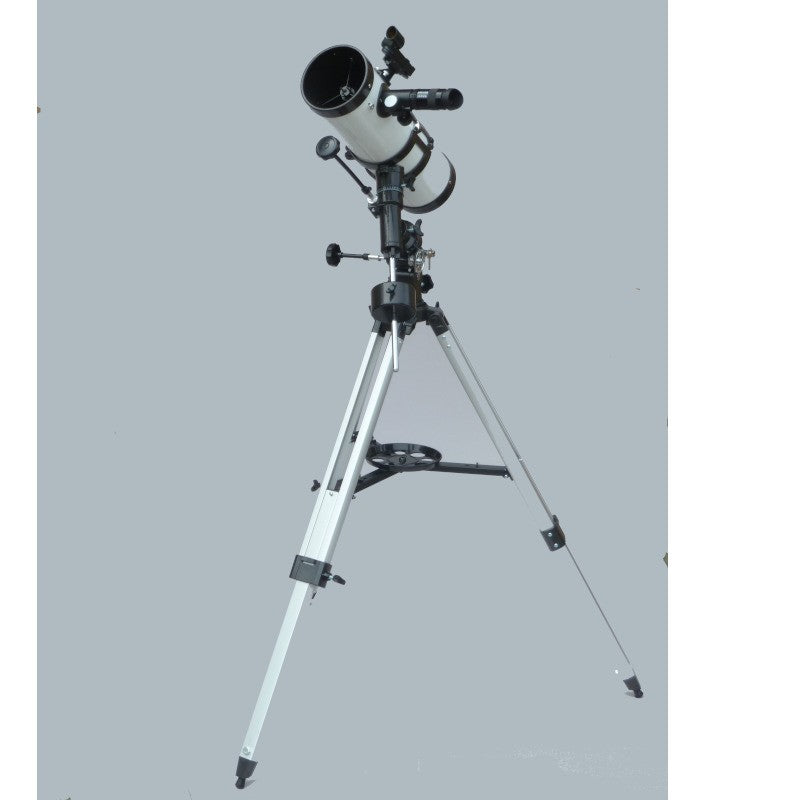 Celestron AstroMaster 114 EQ - 114 mm Newtonian Reflector Telescope on  Equatorial Mount